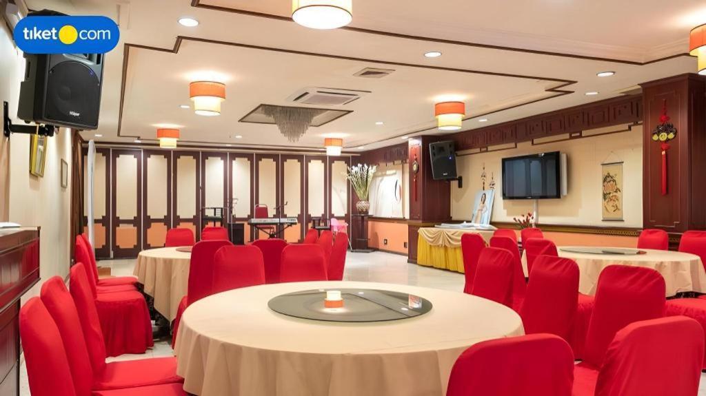 Regent'S Park Hotel Malang Dış mekan fotoğraf