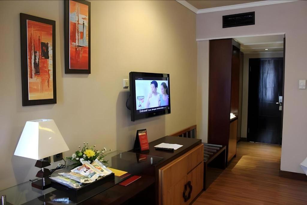 Regent'S Park Hotel Malang Dış mekan fotoğraf
