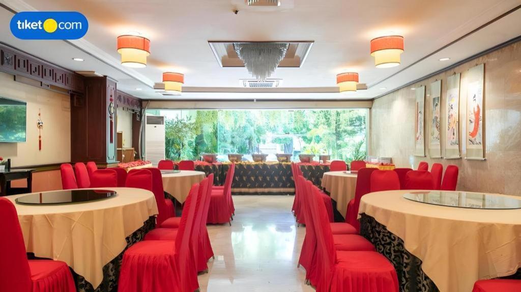 Regent'S Park Hotel Malang Dış mekan fotoğraf