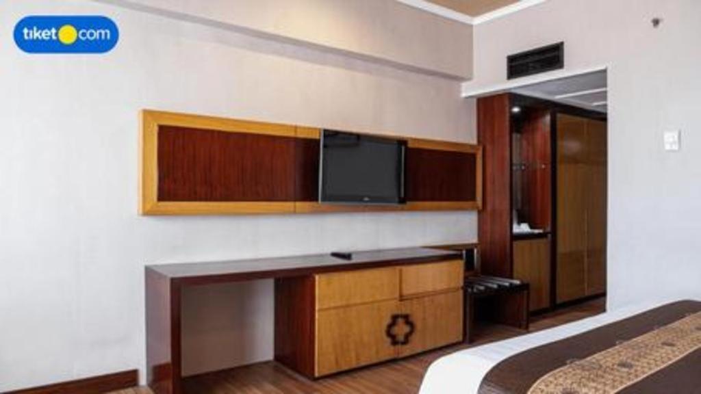 Regent'S Park Hotel Malang Dış mekan fotoğraf