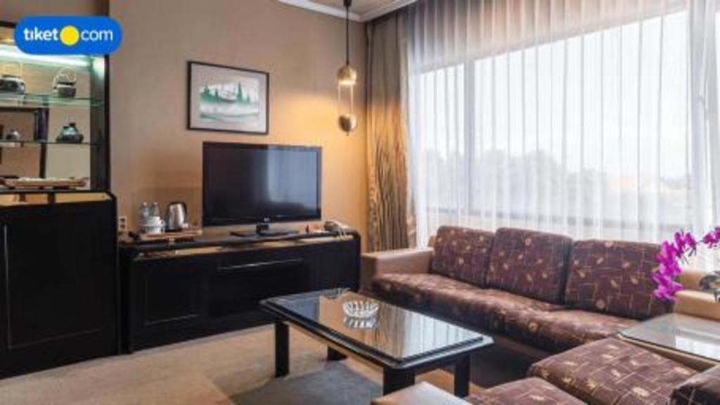Regent'S Park Hotel Malang Dış mekan fotoğraf